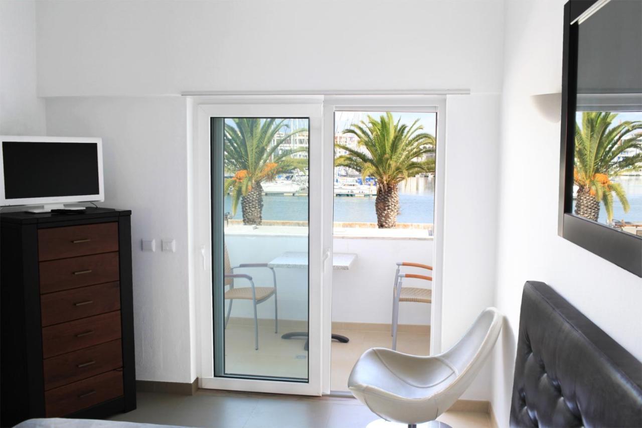 Lagos Marina View Apartment Near Beaches And Shops Exterior photo